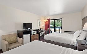 Wedge Mountain Inn